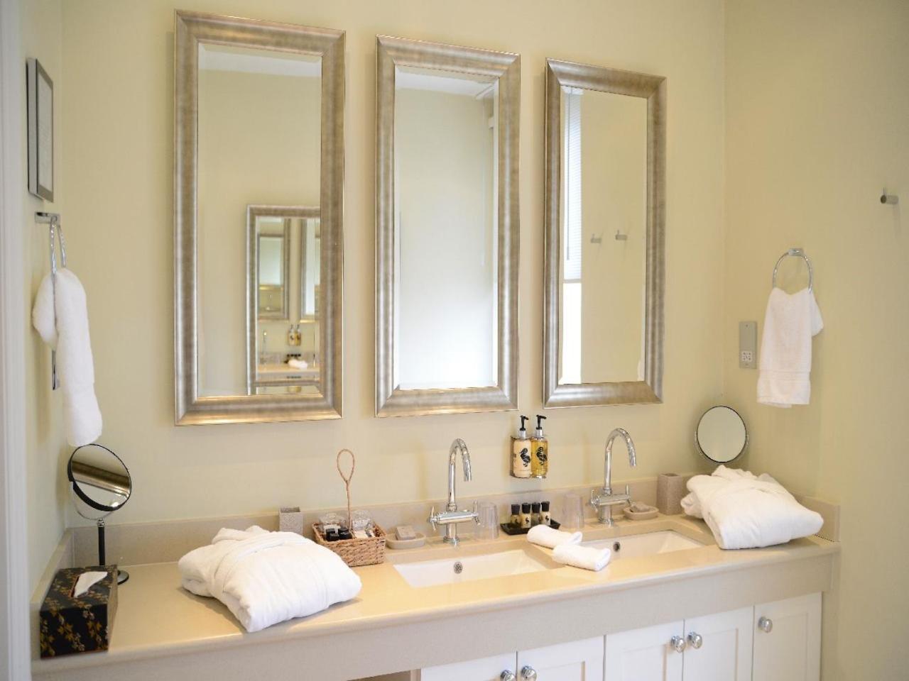 Gilbey'S Bar, Restaurant & Townhouse Bed & Breakfast Windsor Oda fotoğraf