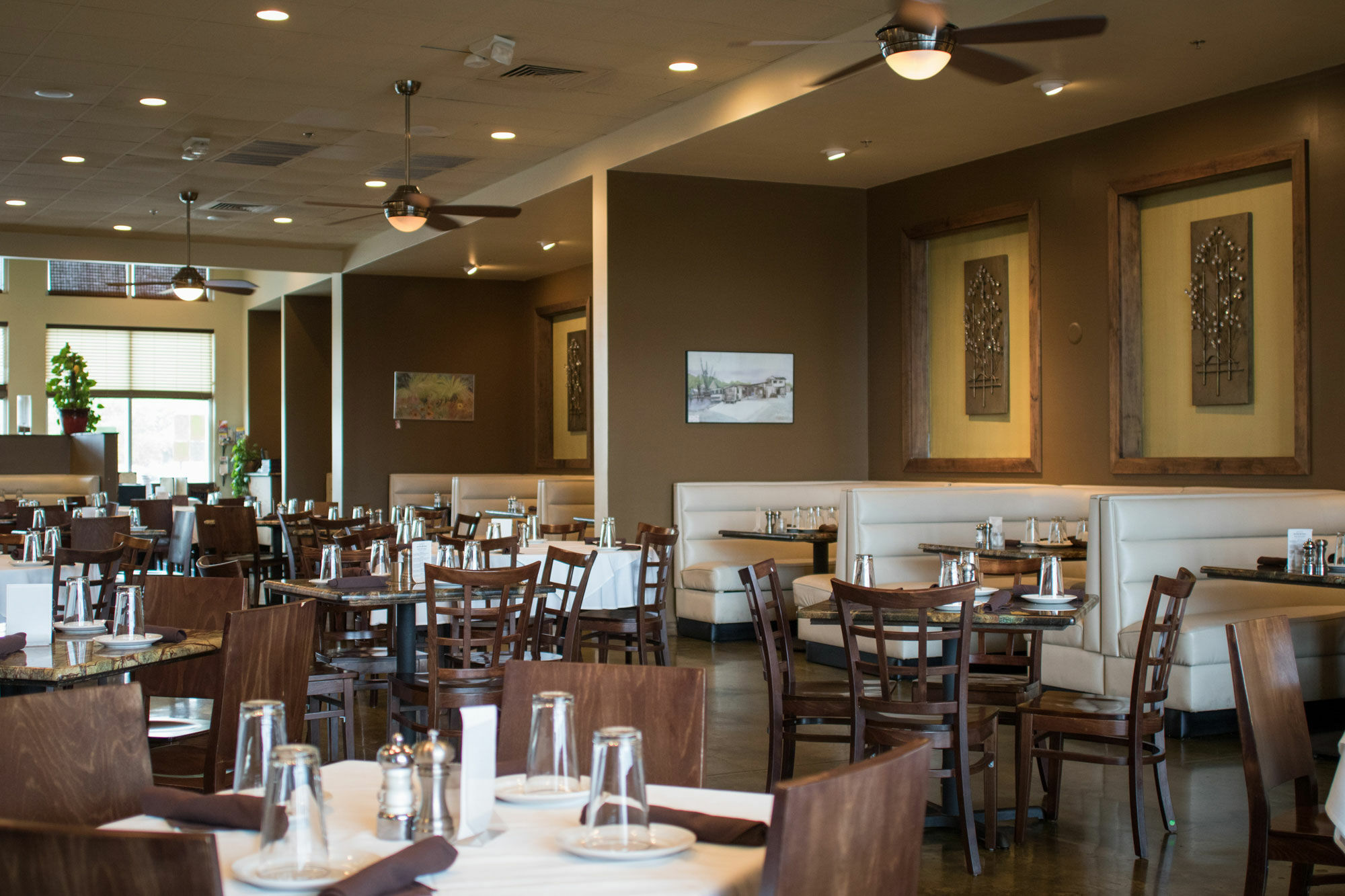 Gilbey'S Bar, Restaurant & Townhouse Bed & Breakfast Windsor Dış mekan fotoğraf